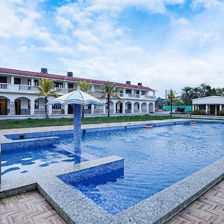 Silver Sand Eco Resort !! Beachfront !! With Biggest Pool And Huge Open Area !! Ideal For Weddings !! Couple Friendly !! Mandarmani Dış mekan fotoğraf